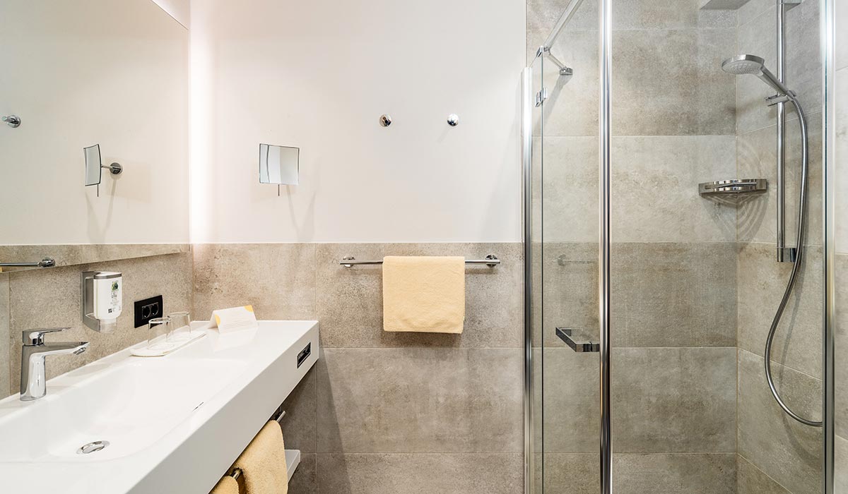 Sonnenblume bathroom